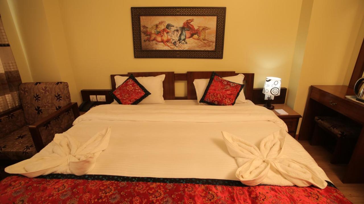 Hotel Osho Home Kathmandu Exteriör bild