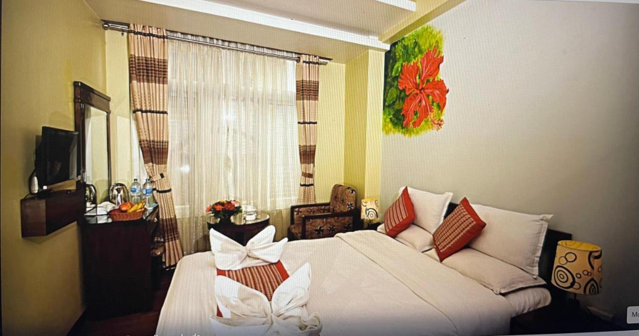 Hotel Osho Home Kathmandu Exteriör bild