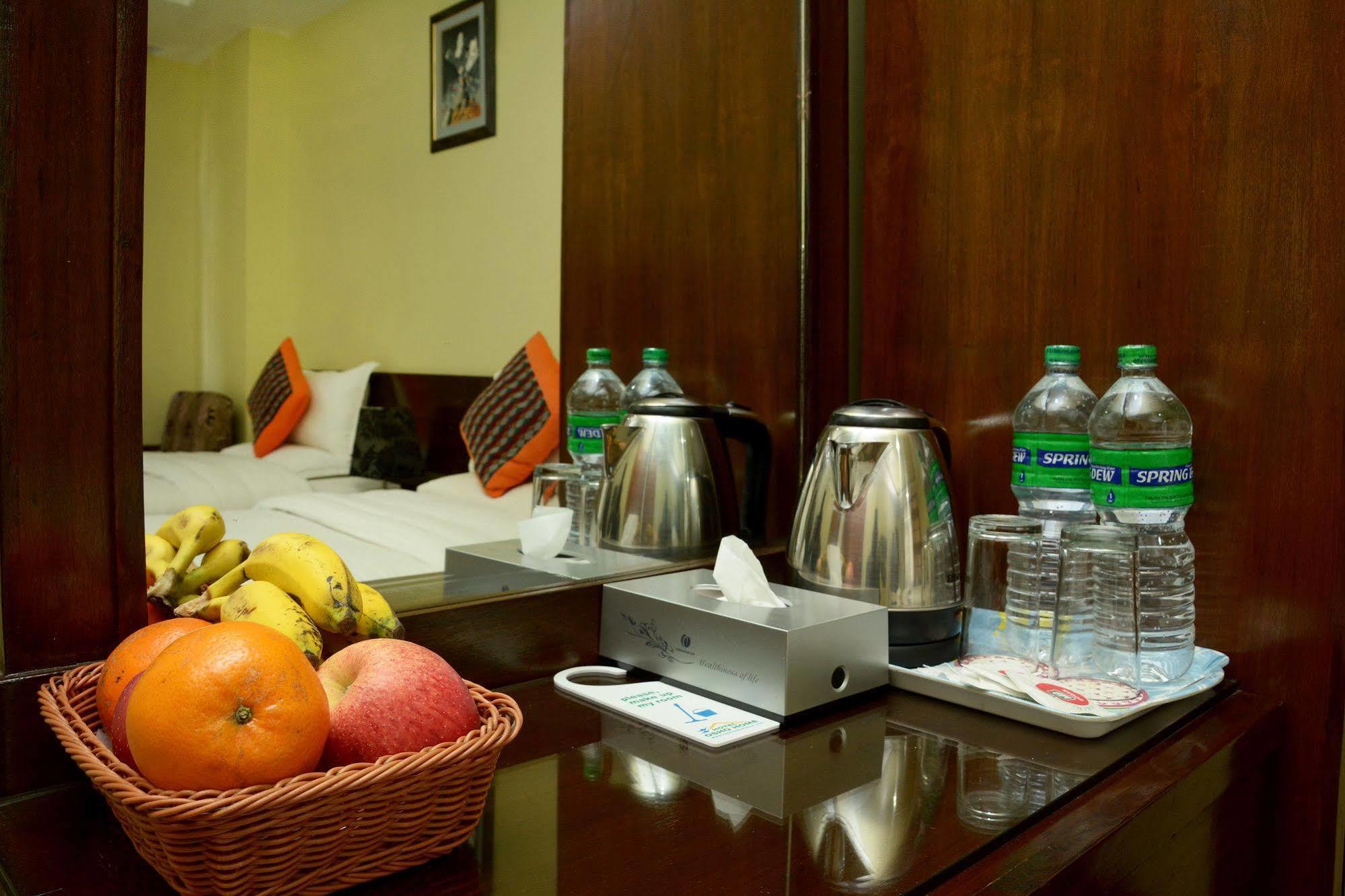 Hotel Osho Home Kathmandu Exteriör bild