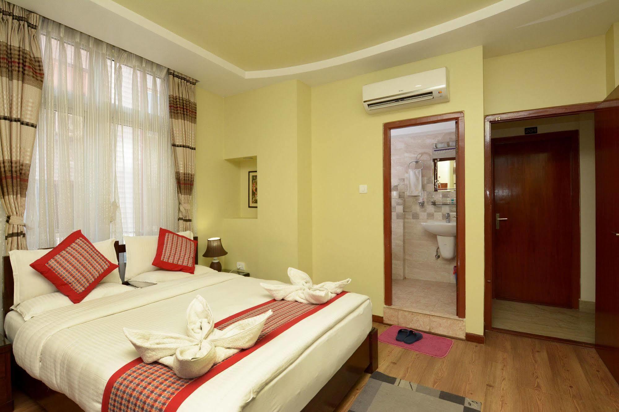 Hotel Osho Home Kathmandu Exteriör bild