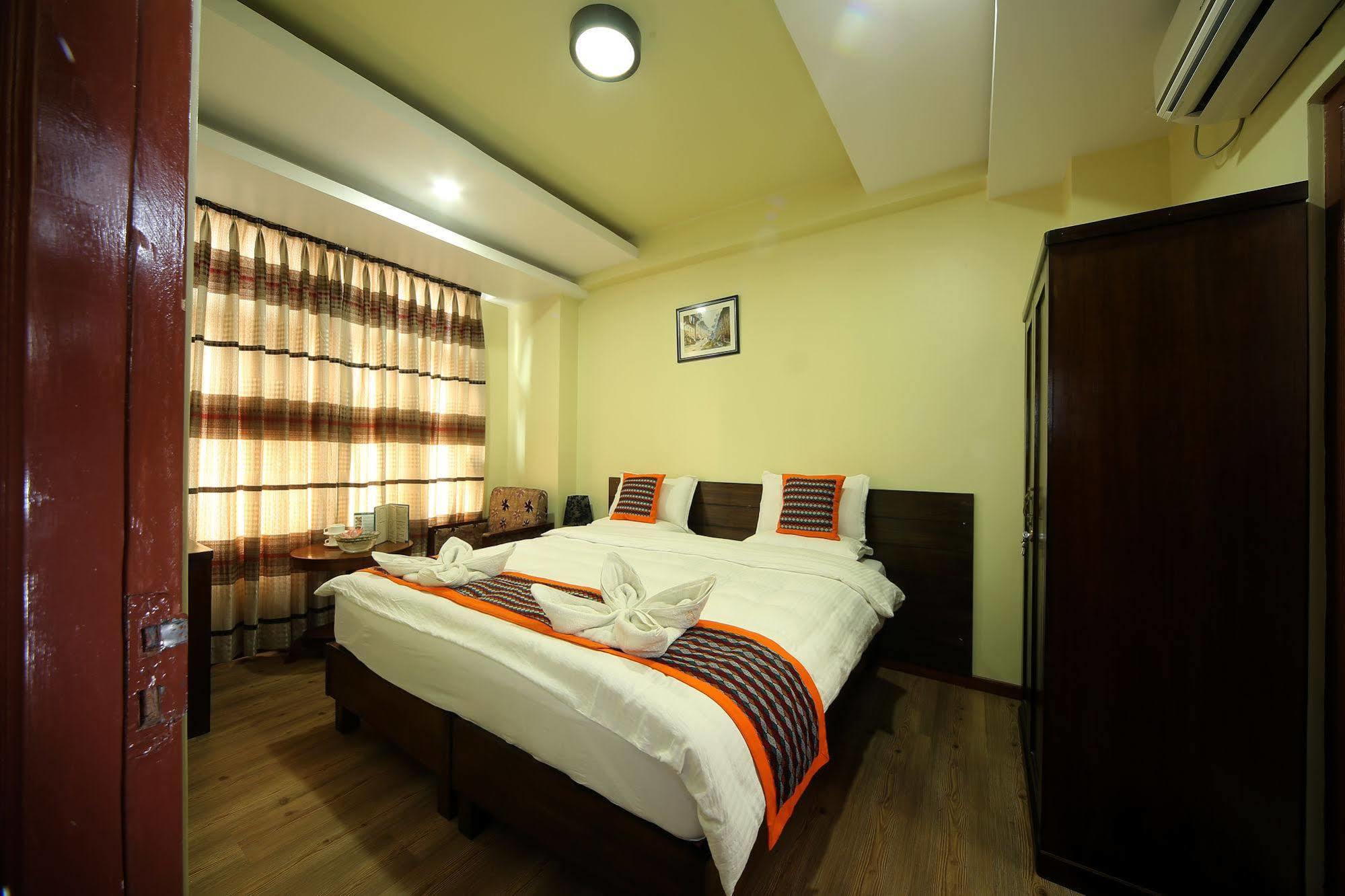 Hotel Osho Home Kathmandu Exteriör bild
